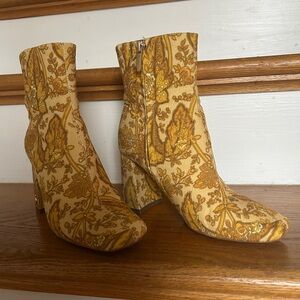 Sam Edelman Codie Turmeric Yellow Side Zipper Squared Toe Block Heel Bootie